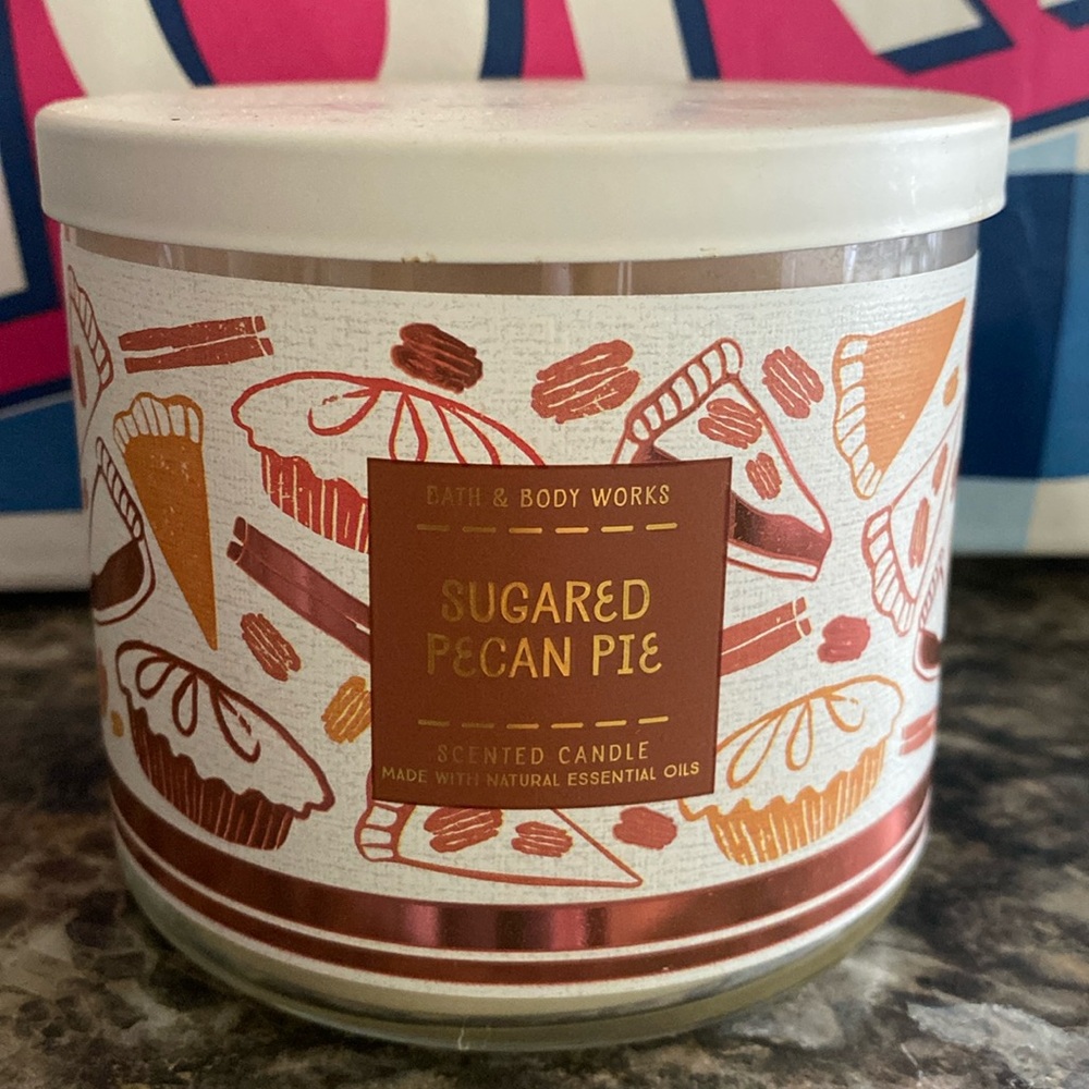 Bath & Body Works Sugared Pecan Pie 3-Wick candles